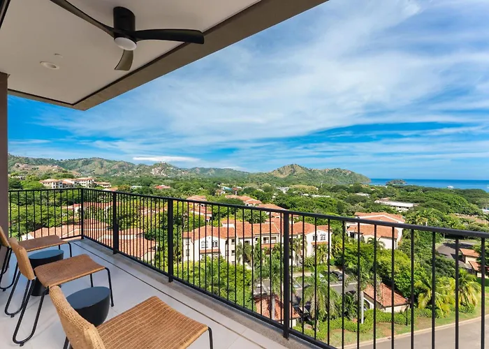 Naumi N452 | High Floor 2br Ocean View In Playas Del Coco